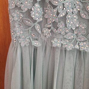 BRAND NEW (Prom) Embellished Women's Sleeveless Halter Gown Dress